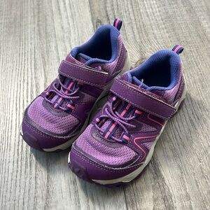 Nearly brand new sneakers